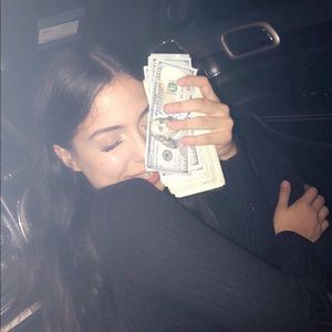 Meet your Posher, Aimee